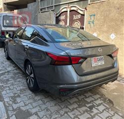 نيسان ألتيما